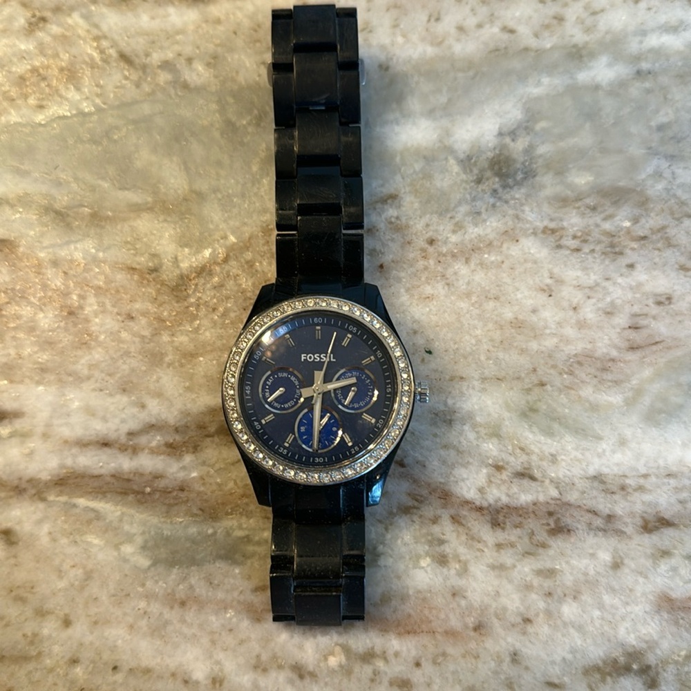 Black fossil watch